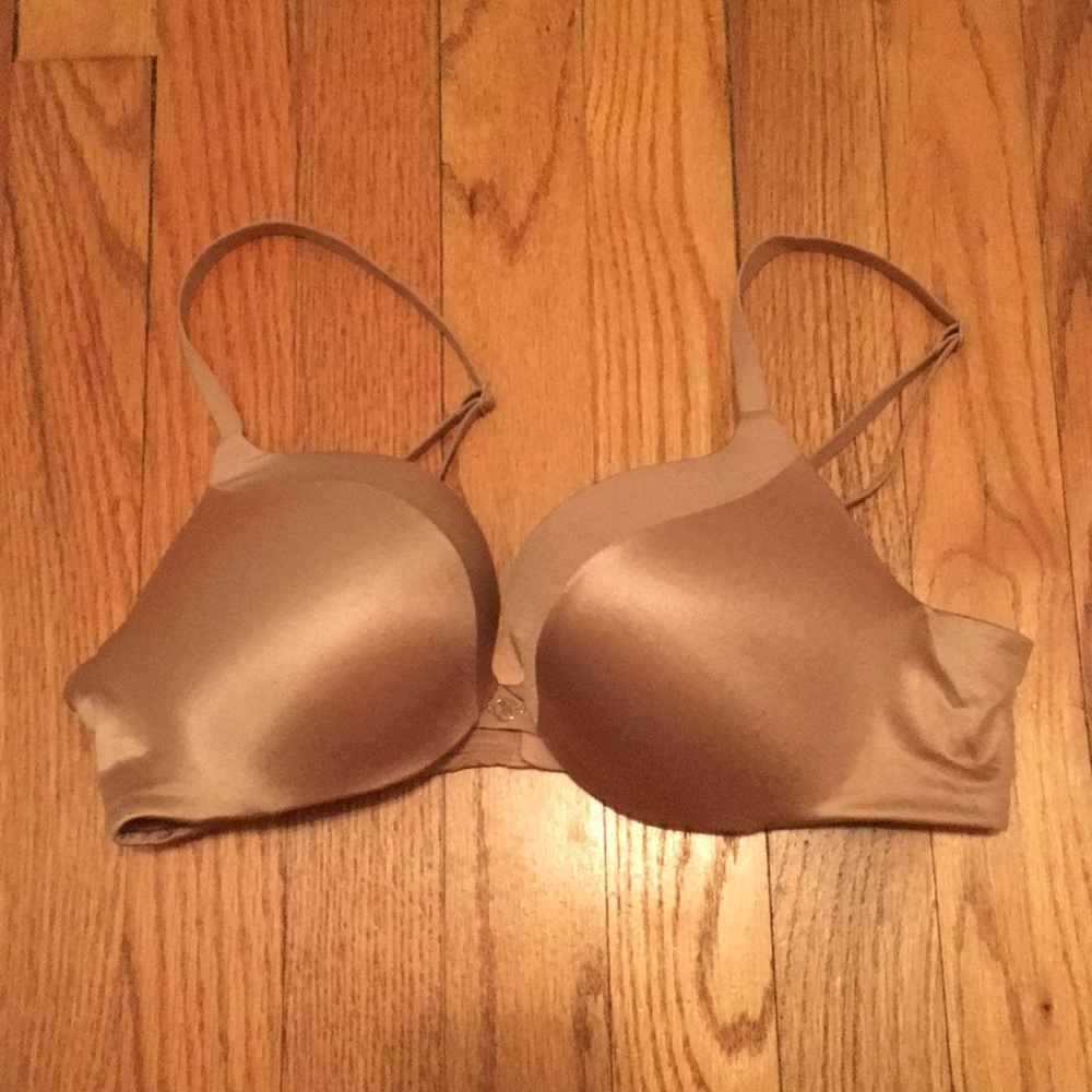 Victoria’s Secret bra 34B